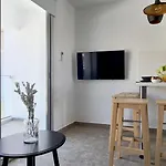 Apartment Phaedrus Living Seaside Luxury Flat Athina 113